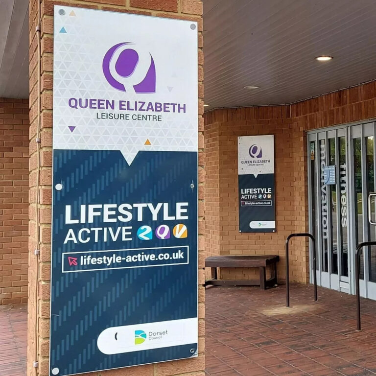 7,000 signature petition over future of leisure centre to be debated by councillors