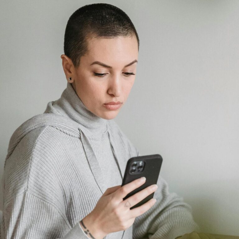 Warning issued about new scam involving fake EVRI parcel delivery text messages
