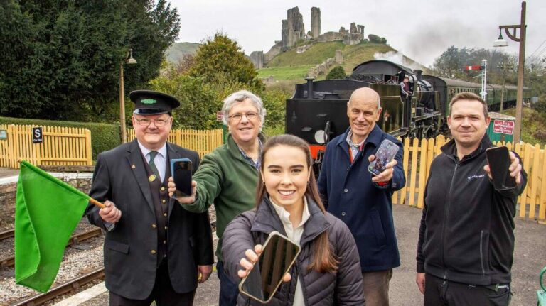All aboard! Dorset Council powers ahead with the UK’s first groundbreaking WiFi-connected steam train in test project