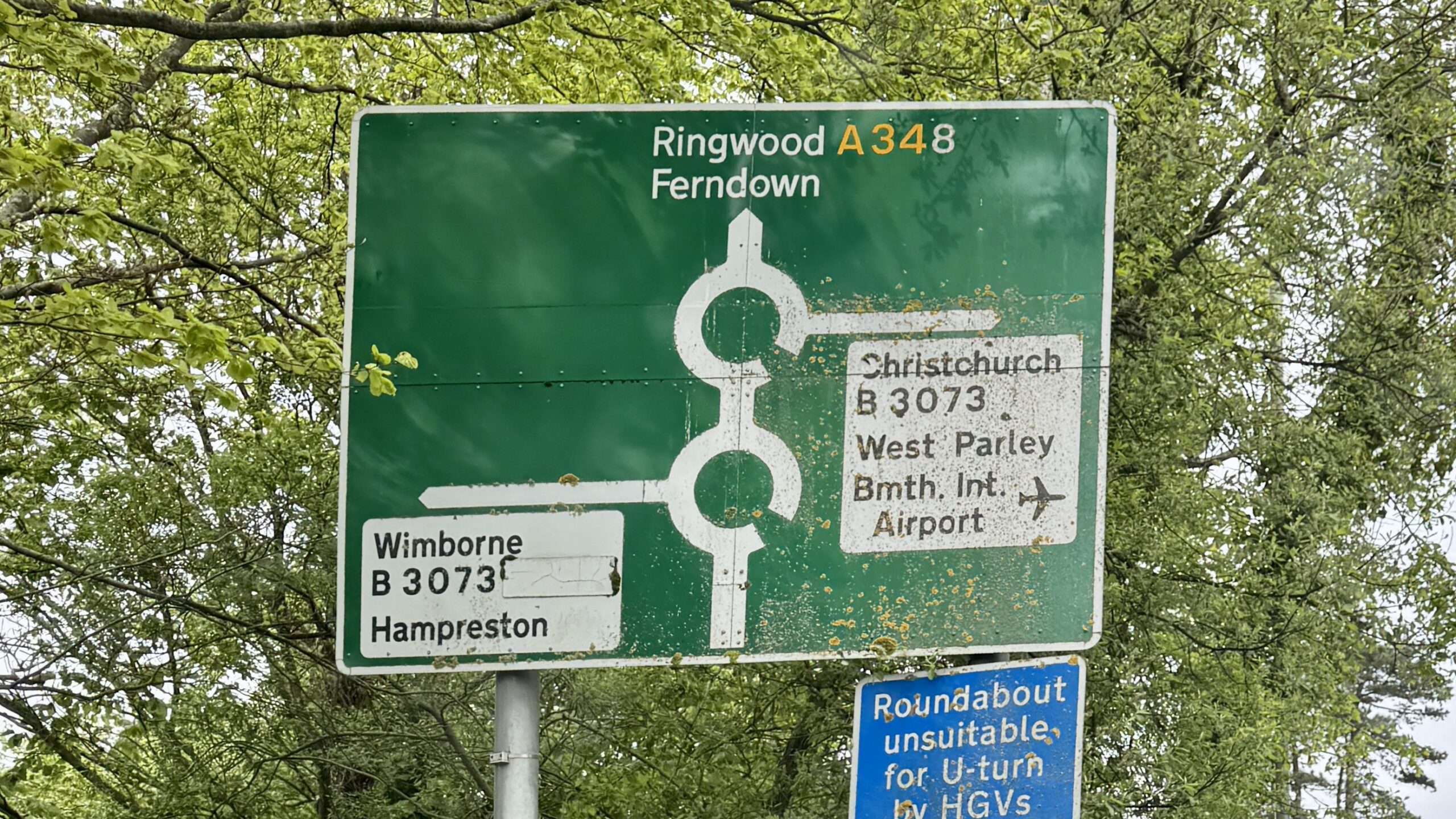 Ferndown traffic update: Ringwood Road congested both ways due to emergency repairs