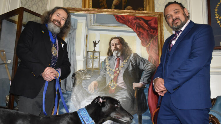 Bournemouth Mayor says he’s “blown away” by first full-size portrait of town’s mayor in over 100 years