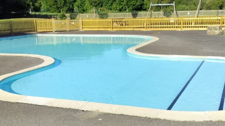 Littledown paddling pool reopens for free family fun this summer