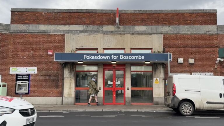 Police dealing with incident near Pokesdown – train lines blocked