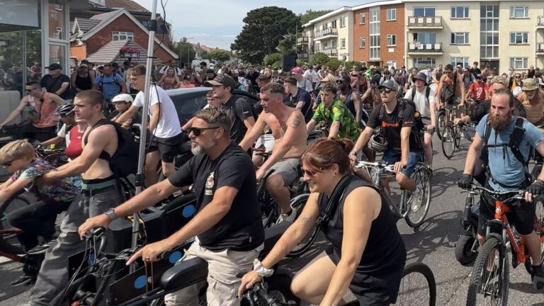 Over 2,000 people cycle through Bournemouth in drum and bass ride