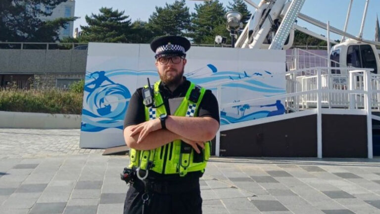 Officers take laughing gas from several people near Bournemouth Pier