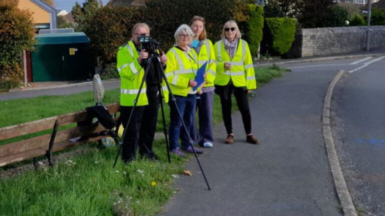Volunteers spot over 500 speeding drivers