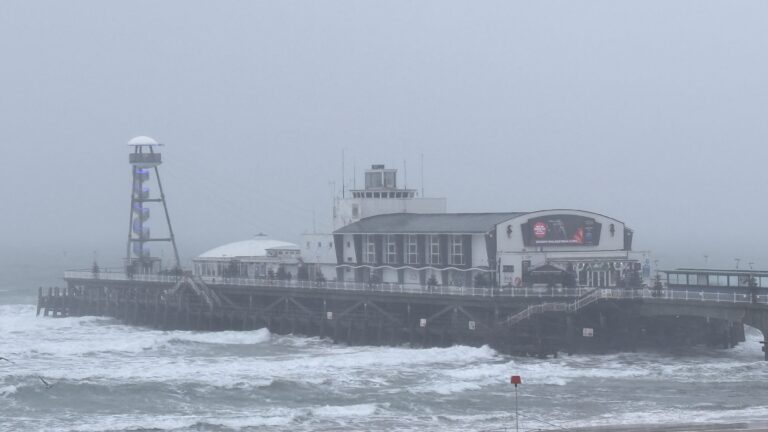 Heavy rain and wind warning for Dorset