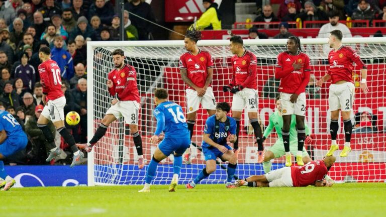 Bournemouth earn dramatic point at Old Trafford
