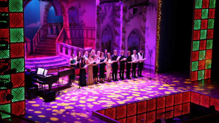 Pavilion hosts festive carols return