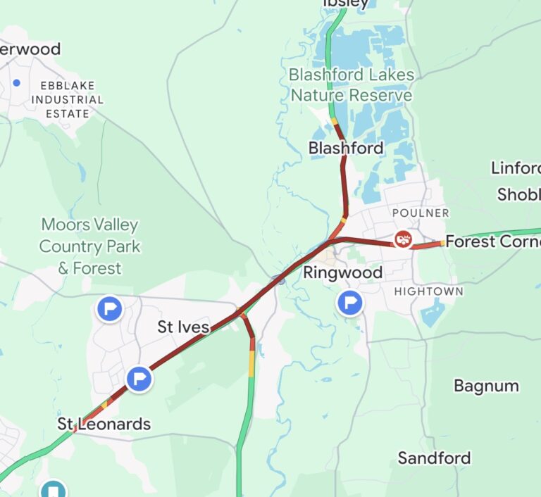 A31 partially blocked – live traffic updates