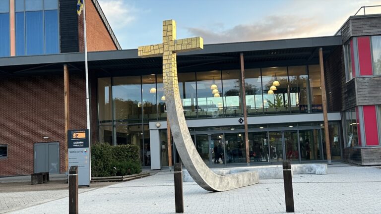 School closures and transport cancelled amist flooding