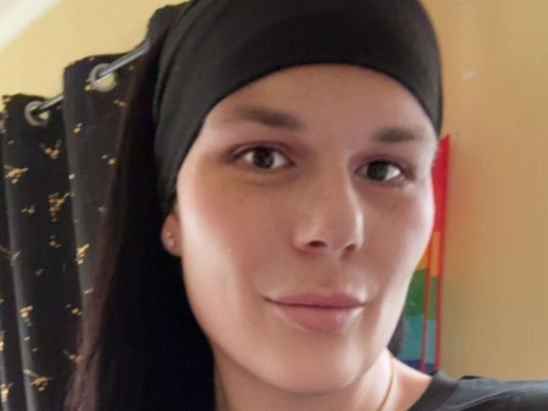 Poole woman urges checks after cancer diagnosis