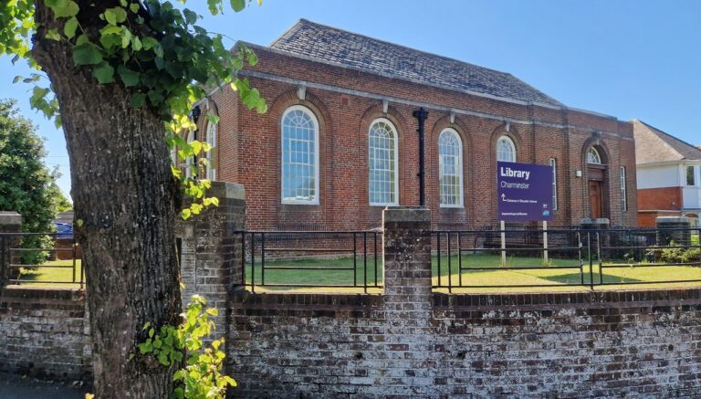 Charminster Library to stay closed