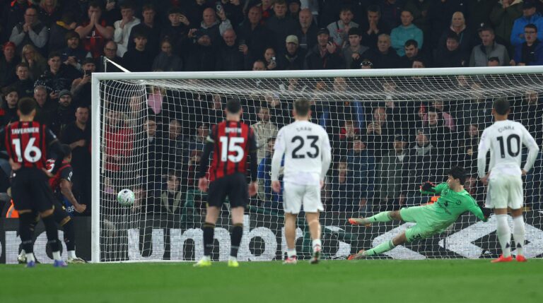 AFC Bournemouth fight back to earn draw with United