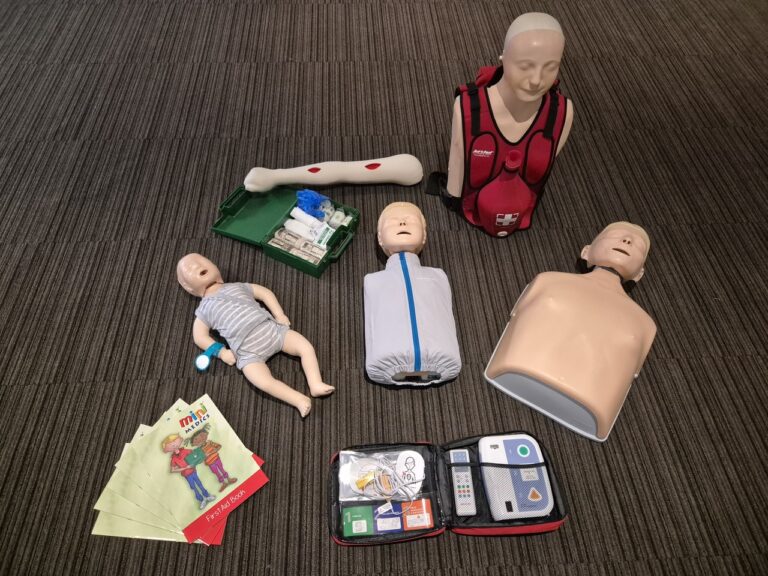 Young people join YMCA first aid course