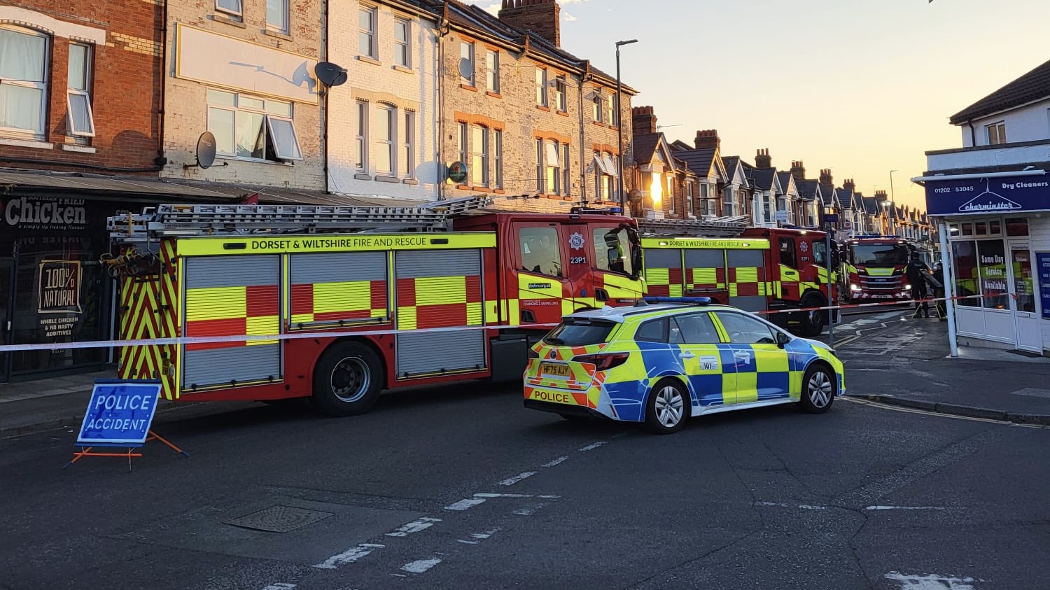 Charminster Road blocked both ways –  7:04am