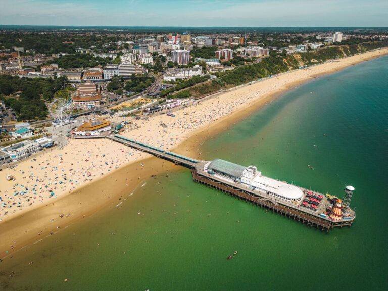 Thousands flock to BCP coast over bank holiday
