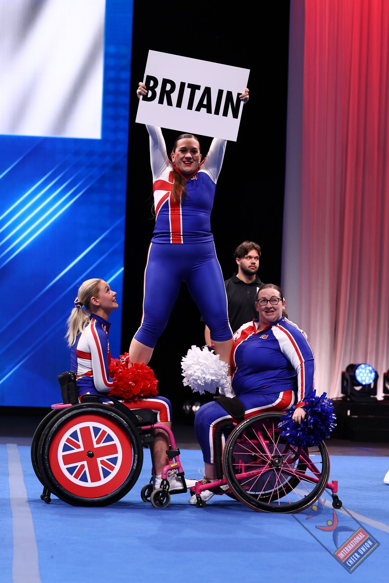 Student helps make history at cheer event