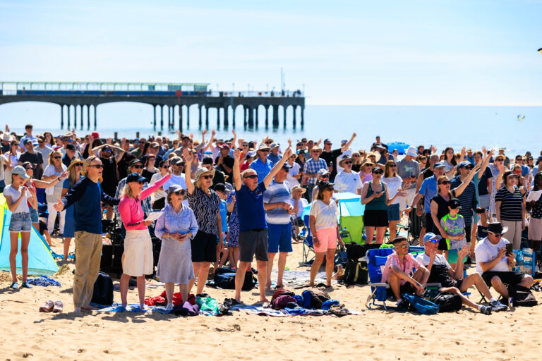 Thousands gather for Bournemouth baptisms