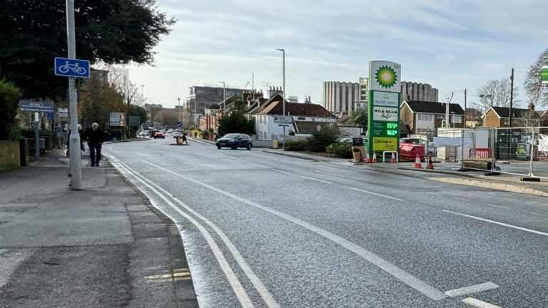 Murder investigation launched after Poole stabbing