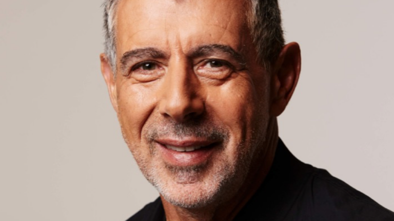 Gary Davies brings 80s party to Boscombe