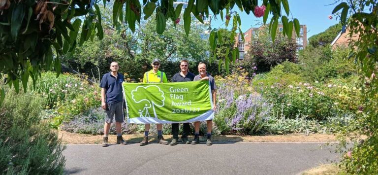 Upton and Poole Parks Win Green Flag Award