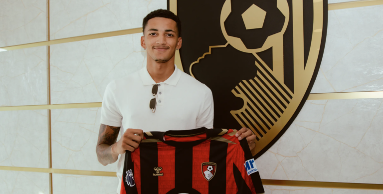 Cherries sign Álvaro Rodríguez from Elche