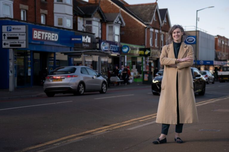 Plans to control high street vape shops